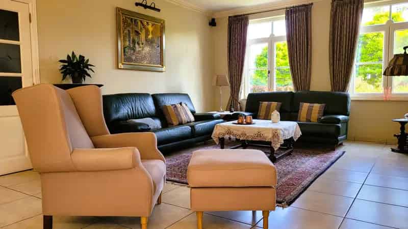 Exclusieve villa met zwembad in rustige omgeving nabij Leuven!