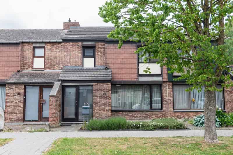 Huis te koop: Gezellige gezinswoning met garage en tuin