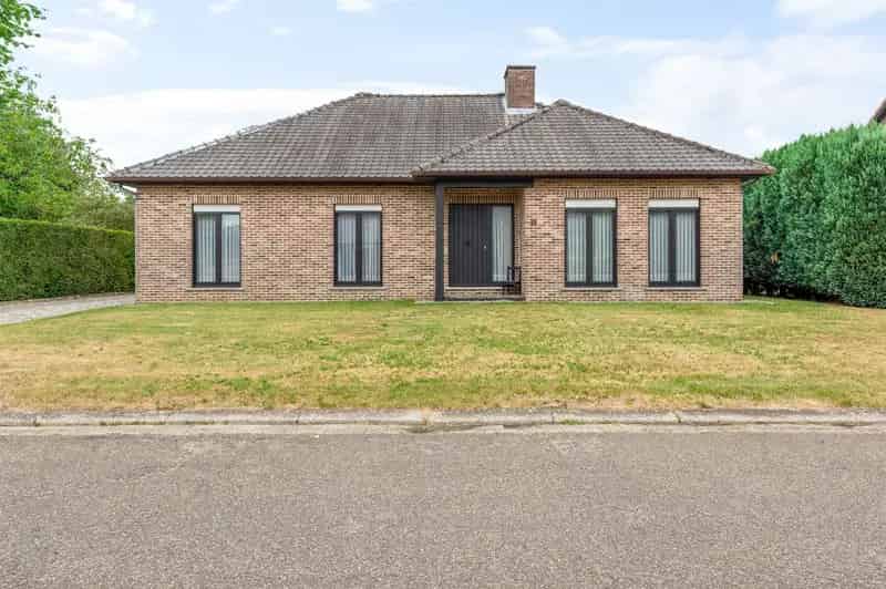 Te moderniseren woning met 3 slaapkamers op toplocatie