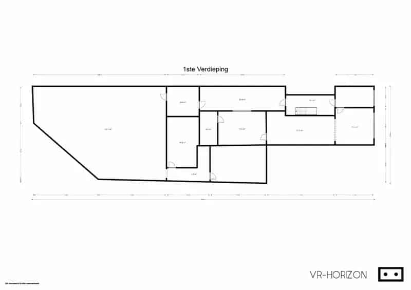 GOED GELEGEN HUIS MET MAGAZIJN