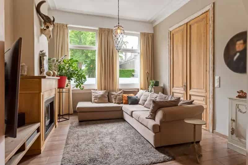 Prachtig herenhuis met 3 slaapkamers, gezellige tuin en autostaanplaats in Kapellen!