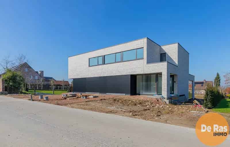 ZWALM - Nieuwbouwwoning voorzien van alle comfort!