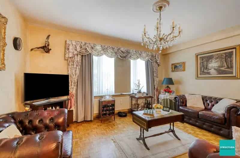 Appartementsgebouw met 4 appartementen
