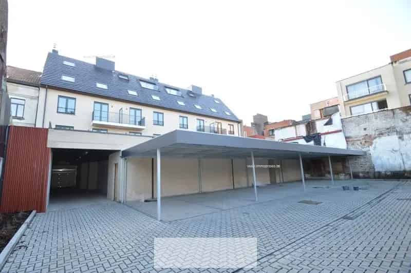Nieuwbouw handelspand te koop in Residentie Clédor Renaix