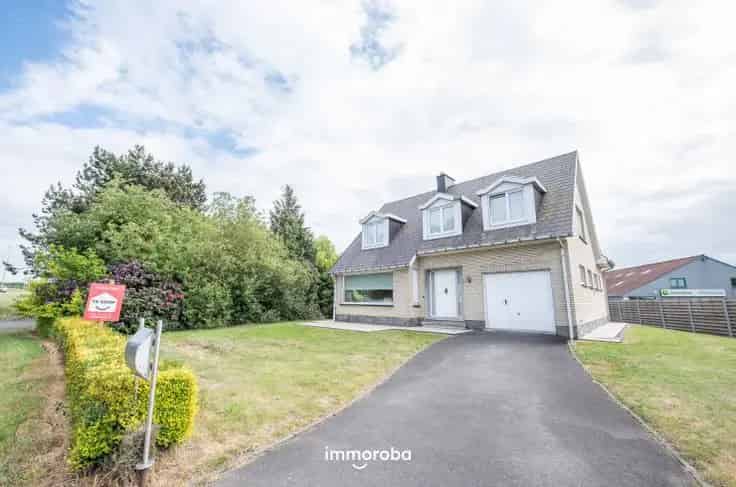 Huis Te Koop 225m² 1307m² tuin 3 slaapkamers garage
