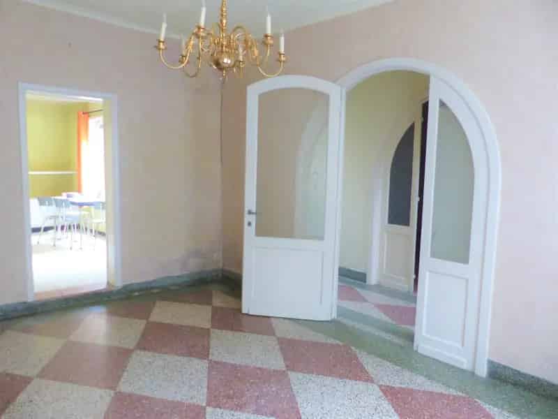 Huis te koop in Kruishoutem