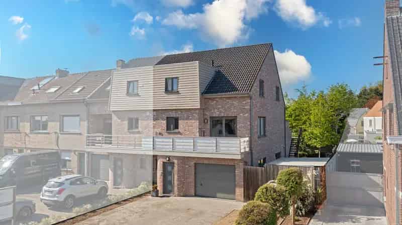 Huis te huur Lovendegem: Gezinswoning met Praktijkruimte