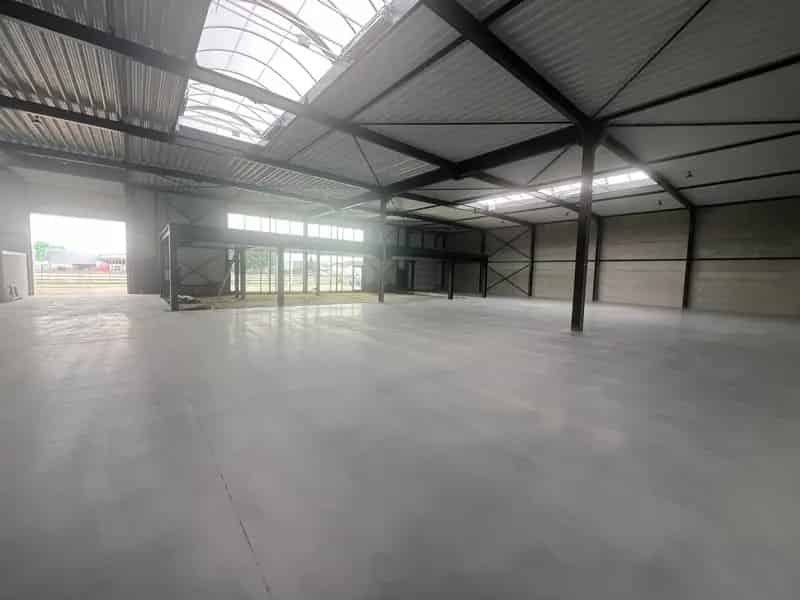 NIEUWBOUW BEDRIJFSHAL VAN 1200M² VLAKBIJ DE E314
