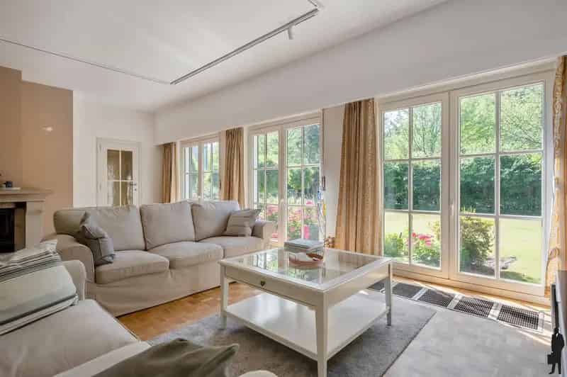 Franse villa op ca. 2.140 m² in 't Vriesdonk gelegen!