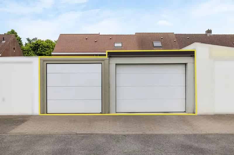 Charmante gezinswoning met tuin, garages en zonnepanelen
