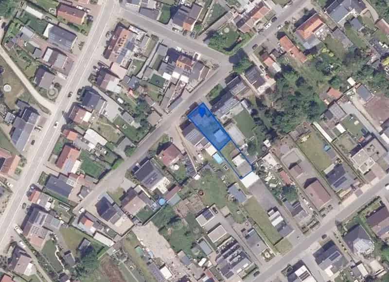 Bouwgrond van 674m² met af te  breken woning in een doodlopende straat te Ginderbuiten !