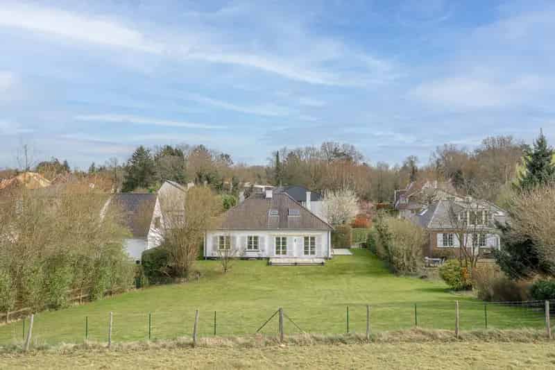 Huis te huur Sint-Genesius-Rode: Villa met 4 slaapkamers en grote tuin
