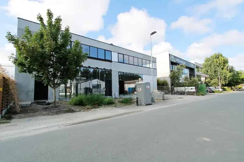 Twee bedrijfsunits te huur 't Walletje 20A en 20C