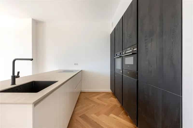Gerenoveerde penthouse met ruim terras