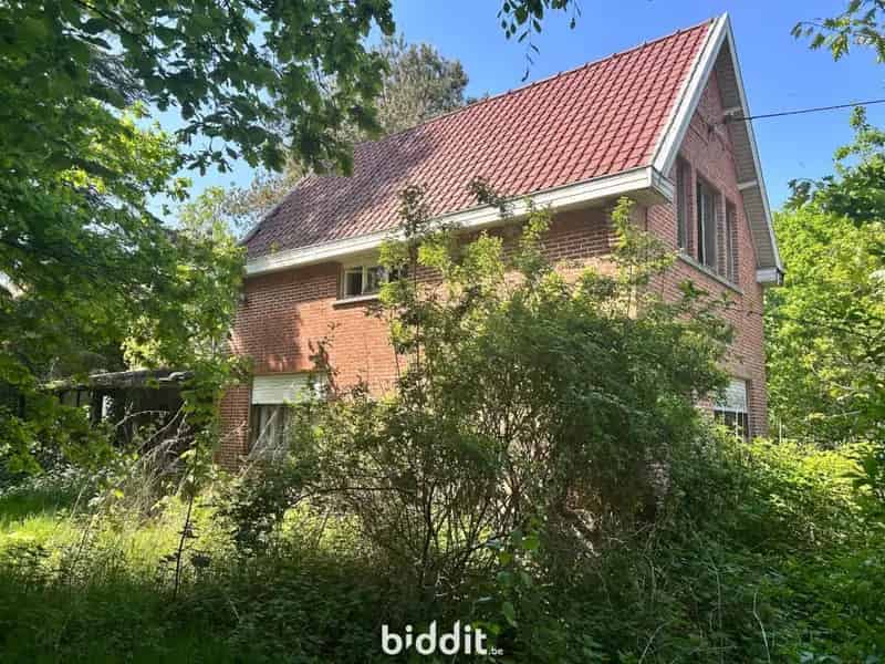Hoeve met 9 hectare land (opgedeeld in 3 loten) - LOT 2