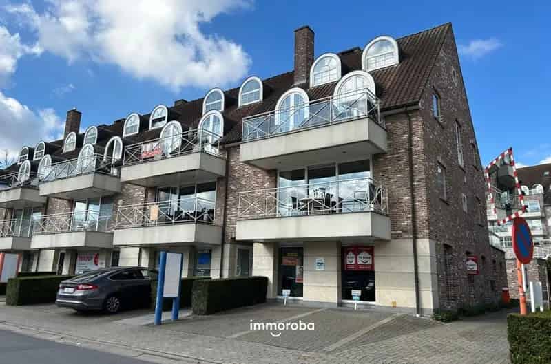 Commerciële kantoor- of winkelruimte TE KOOP centrum Waregem.