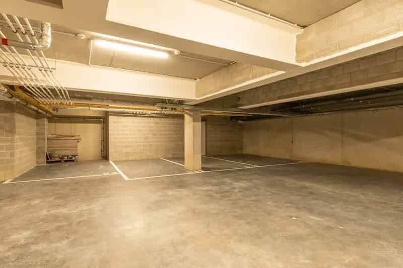 Ondergrondse parking in Residentie Downtown te Zurenborg