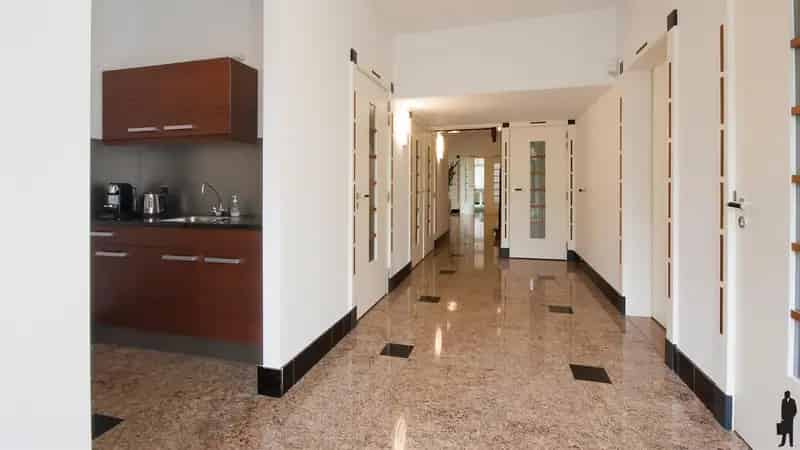 Kantoren 20 m² tot 260 m² te huur in Turnhout. Vanaf €280/mnd