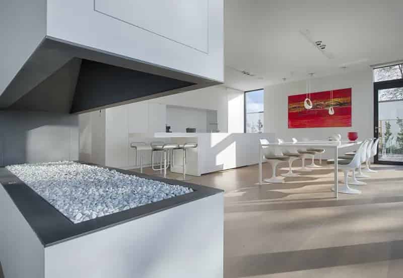 MOL - High-end design villa aan exclusief meer
