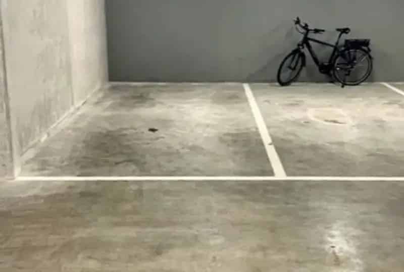 Ondergrondse staanplaats bereikbaar via autolift