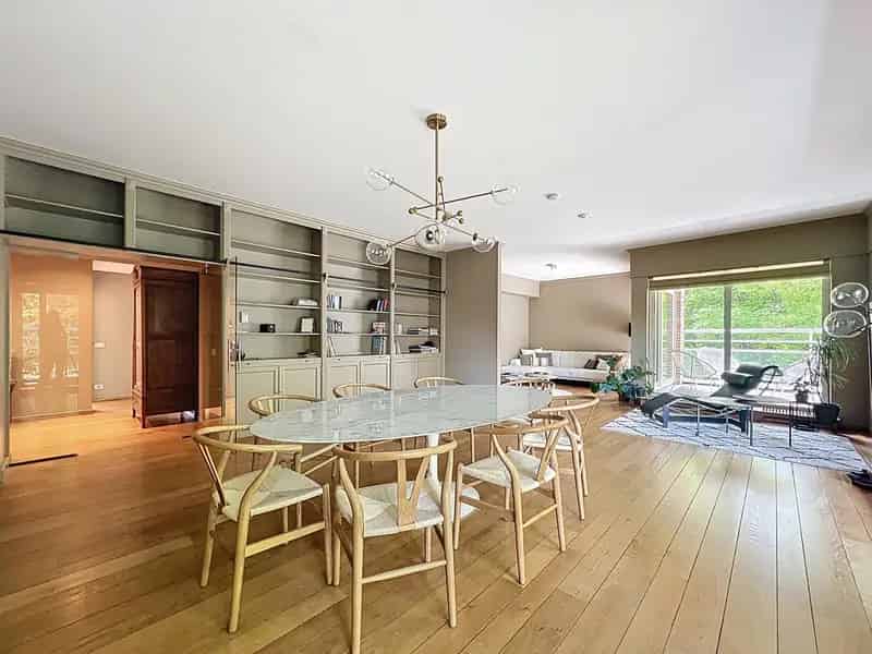 Appartement met drie slaapkamers in Ixelles