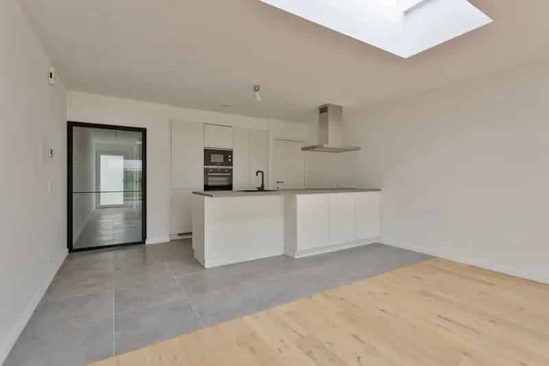 Ruime nieuwbouwwoning met 4 slaapkamers !