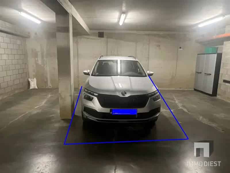 Ondergrondse autostaanplaats - nummer 6