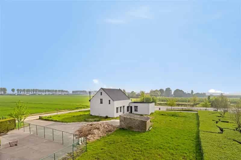 Landelijk en rustig gelegen huis (270m²) op een perceel van 1.887m²