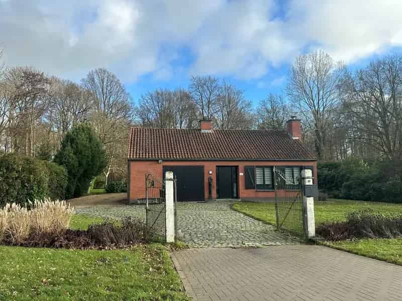 Huis te huur Bosrijke Omgeving 3 slaapkamers Grote Tuin