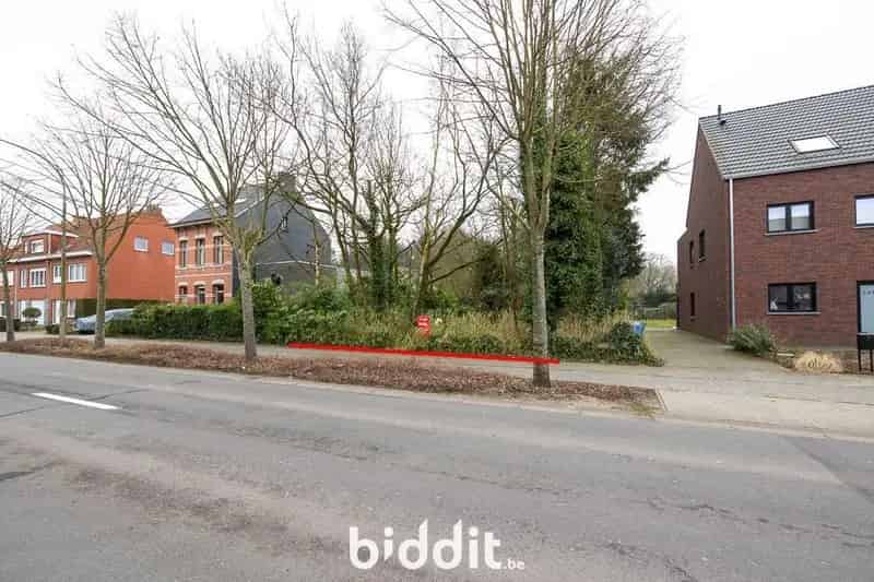 GUNSTIG GELEGEN PERCEEL BOUWGROND