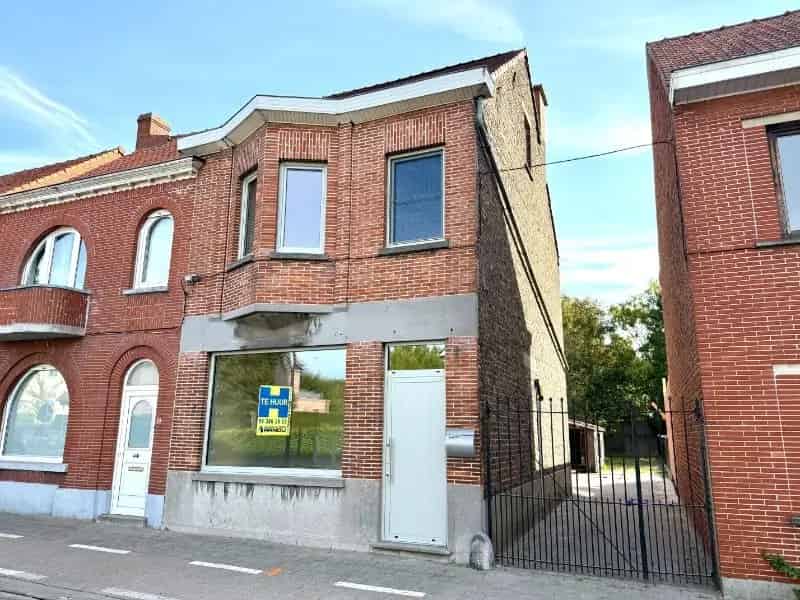Charmante halfopen gezinswoning 3 kamers, tuin en garage