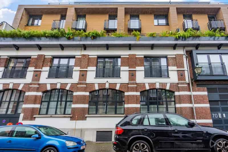 Appartement te huur Sint-Gillis 3 slaapkamers Nabij Tram 81