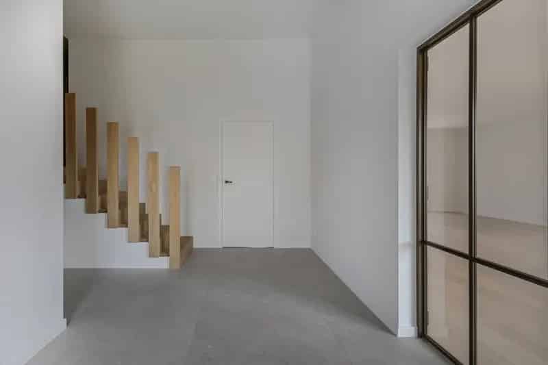 Groot Landhuis Met Warm Interieur