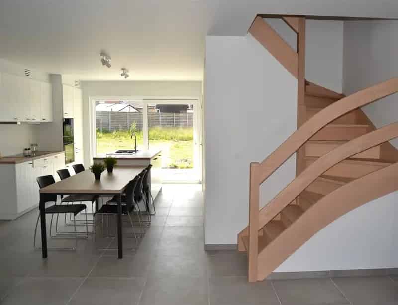 Ruime halfopen nieuwbouwwoning met grote tuin