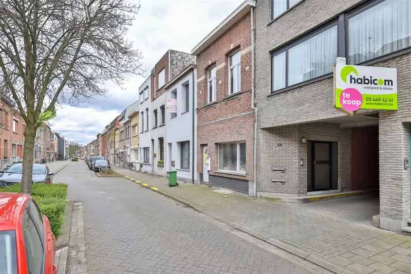 Overdekte parkeerplaats te koop in Mortsel