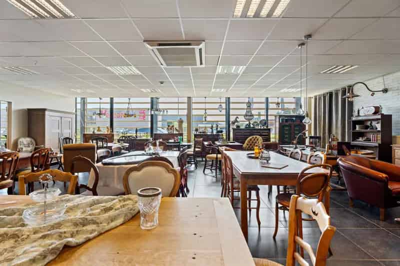 Winkelpand met loods op strategische locatie!