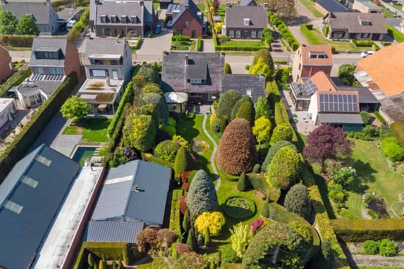 Huis te huur Baarle-Hertog: Ruime woning met 4 slaapkamers en parktuin