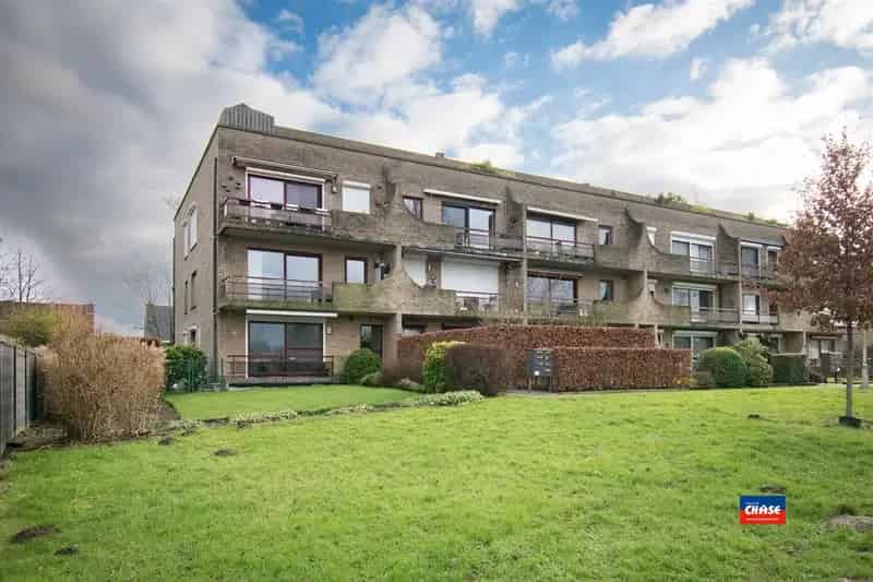 Te Huur: Dakappartement Merksem 2 slaapkamers 150m2 terras