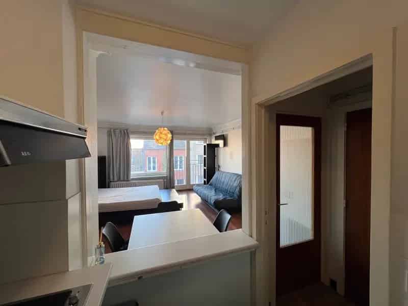 Gemeubelde Studio Te Huur Oostende Nabij Strand En Station