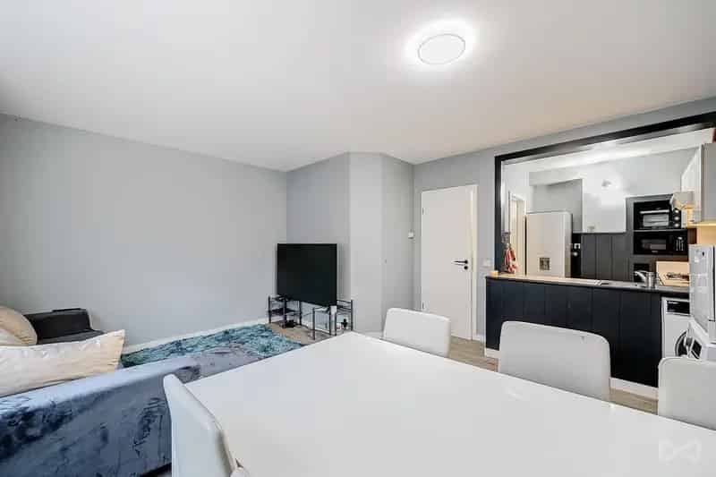 Appartementsgebouw met vier slaapkamers in Limal