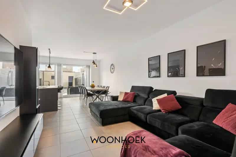 Trendy, luxueus afgewerkte woning (2020) met 4 slaapkamers te Lokeren!