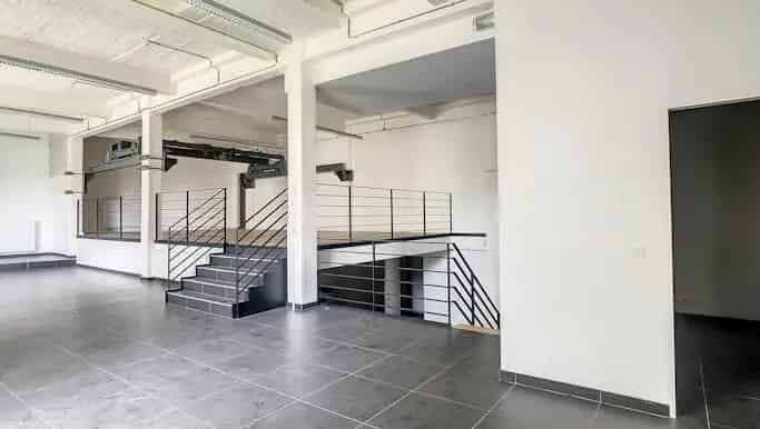 Kantoor te huur in Stasegemsestraat 133, Kortrijk - Dewaele
