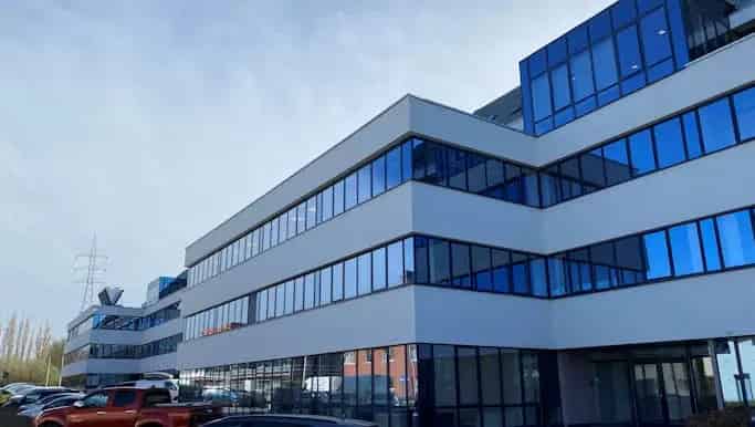 Kantoor te huur in Verlorenbroodstraat 122, Merelbeke - Dewaele