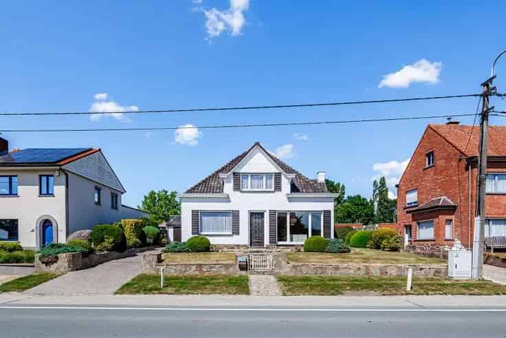 Huis Te Koop Knesselare 5 Slaapkamers Garage Diepe Tuin