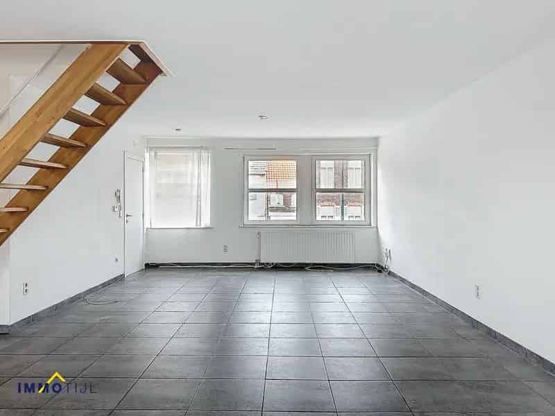 Veelzijdig appartementsgebouw in hartje Herdersem!