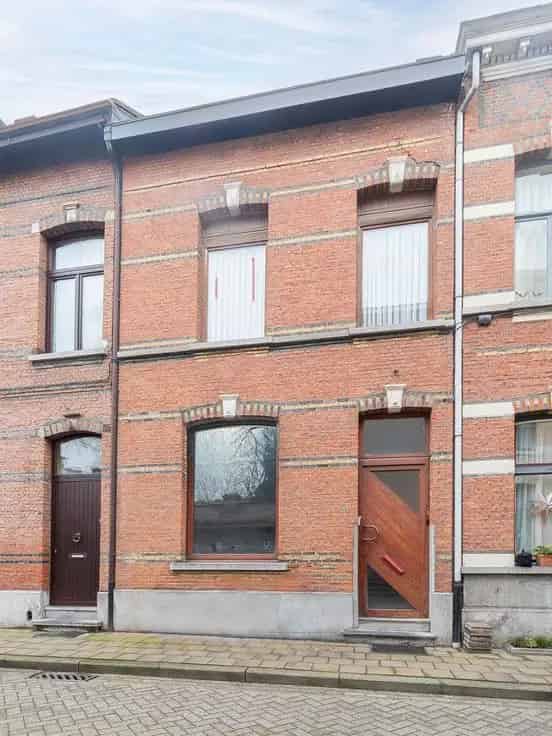 Huis Te Koop Hoboken: Ruime Gezinswoning 4 Slaapkamers