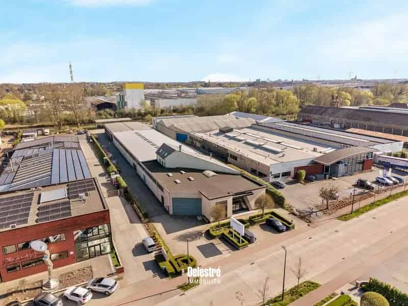 UNIEK BEDRIJFSGEBOUW INDUSTRIEZONE NOORD II