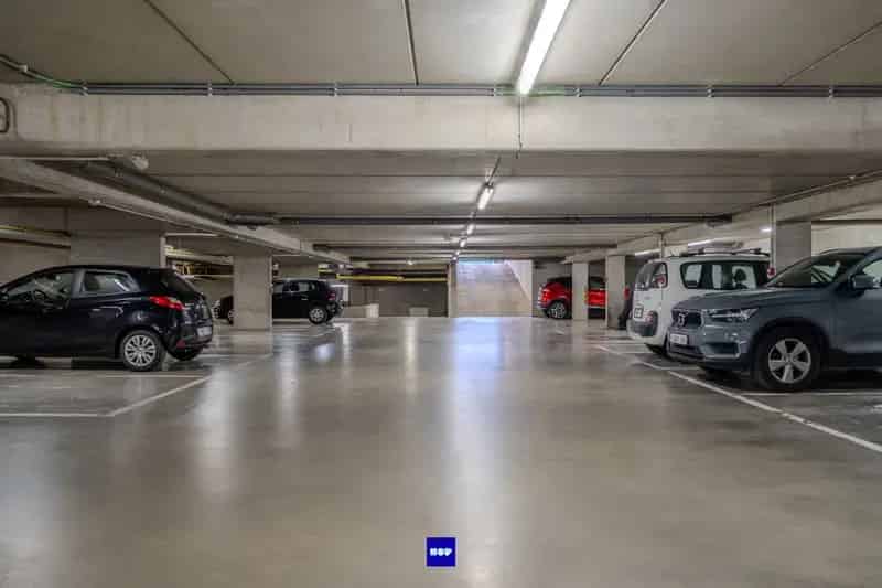 Veilig en zorgeloos parkeren aan het bruisende Eilandje!