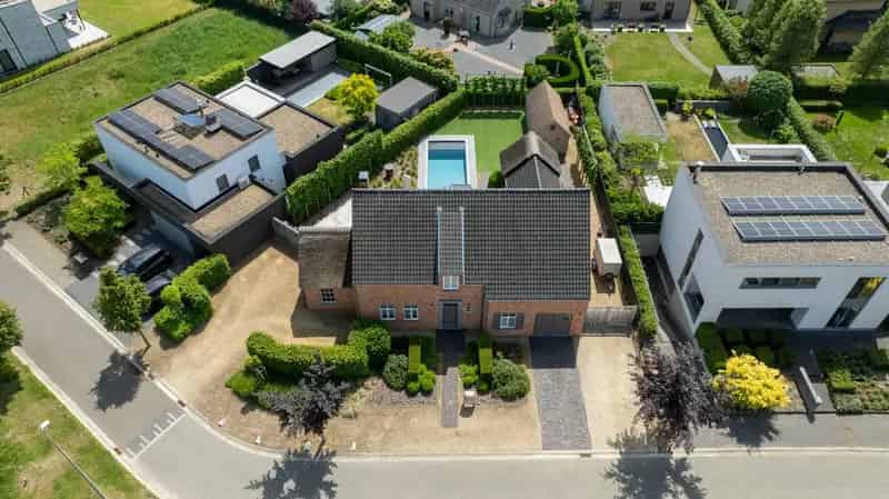 Huis te koop Hasselt: Stijlvolle villa met zwembad