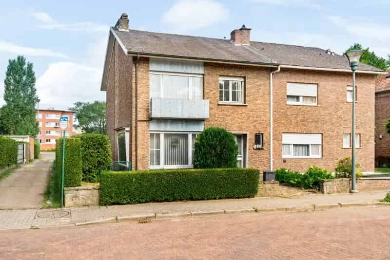 Te renoveren HOB Boom 3 5 slaapkamers tuin garage